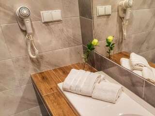 Проживание в семье Noclegi Portowa Ополе Двухместный номер с 2 отдельными кроватями и ванной комнатой-10