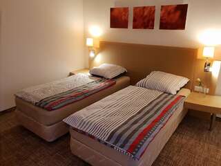 Проживание в семье Noclegi Portowa Ополе Двухместный номер с 2 отдельными кроватями и ванной комнатой-4